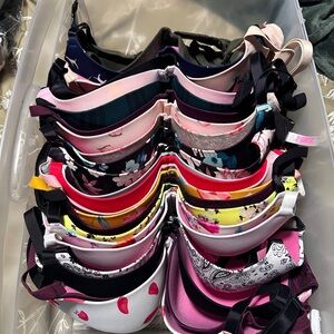 Victoria’s Secret Pink 34DDD Bra Bundle Lot